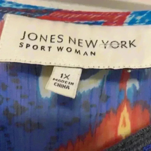 Jones New York light and airy, semi sheer beach cover-up in bright colours - Picture 4 of 8